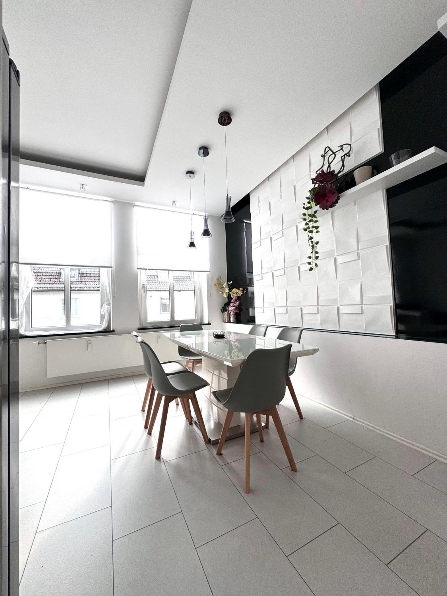 Moderne & Rustikale Monteurwohnung Im Zentrum Eitorf Eksteriør bilde